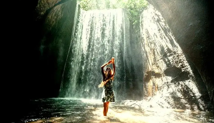 bali,things to do in bali,places to visit in bali,tukad cepung waterfall,marigold fields at desa temukus,mount batur at pinggan village,canyon of sukawati,nusa islands