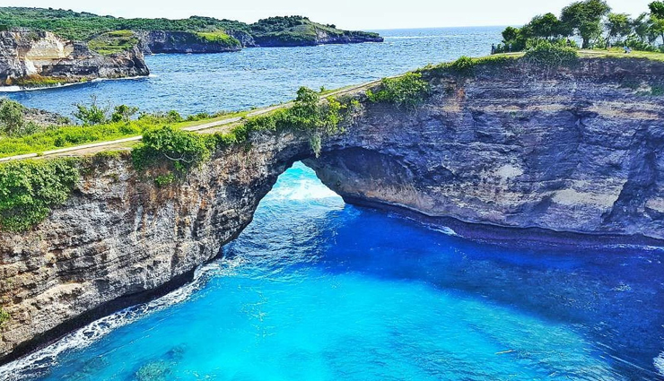 beautiful places in bali,must-visit spots bali,top tourist attractions bali,bali travel guide,bali sightseeing,best beaches in bali,bali natural wonders,cultural attractions bali,bali vacation destinations,hidden gems bali,bali scenic views,bali island attractions,bali holiday spots,famous landmarks bali