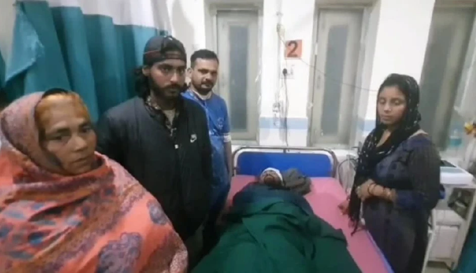 बच्चों की गेंद गाड़ी से टकराई, वाहन मालिक पर फायर की कोशिश, गोली चूकने पर बट से हमला