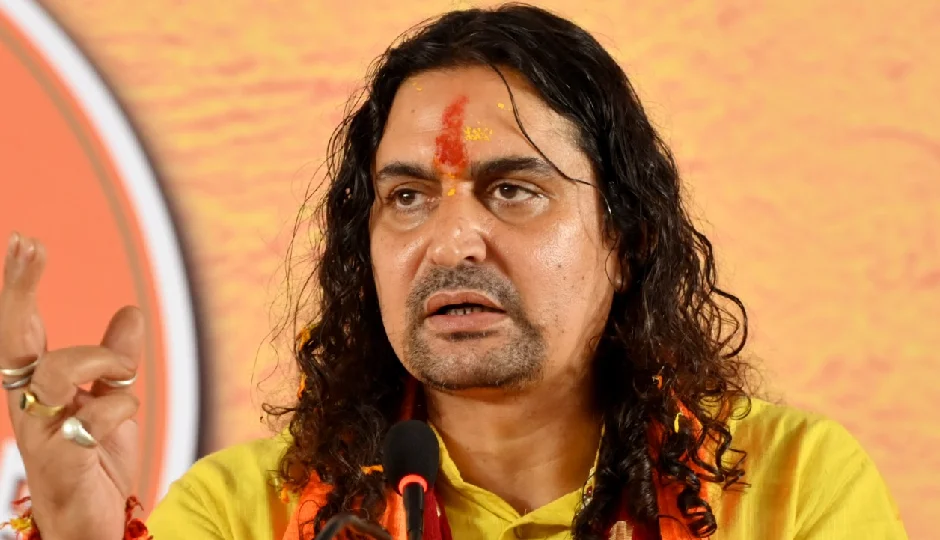 'मस्जिदों के लाउडस्पीकर पर लगाम जरूरी, नहीं तो शहर खाली हो जाएगा' — बालमुकुंद आचार्य