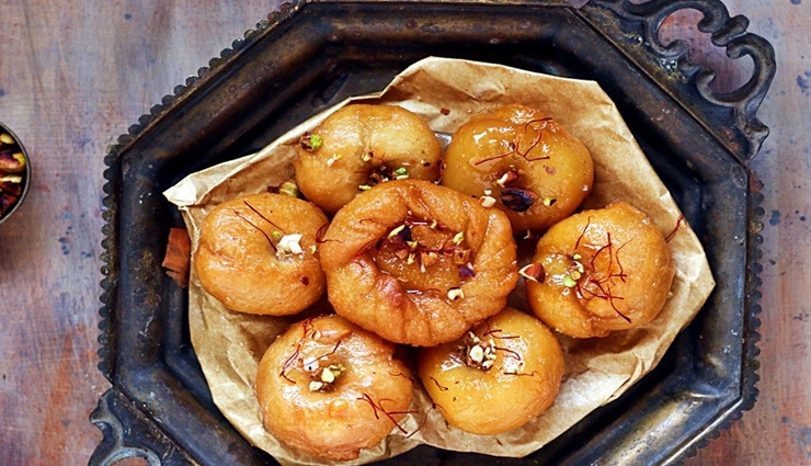 Diwali 2021 : बालूशाही के साथ करें मेहमानों का शाही स्वागत #Recipe 