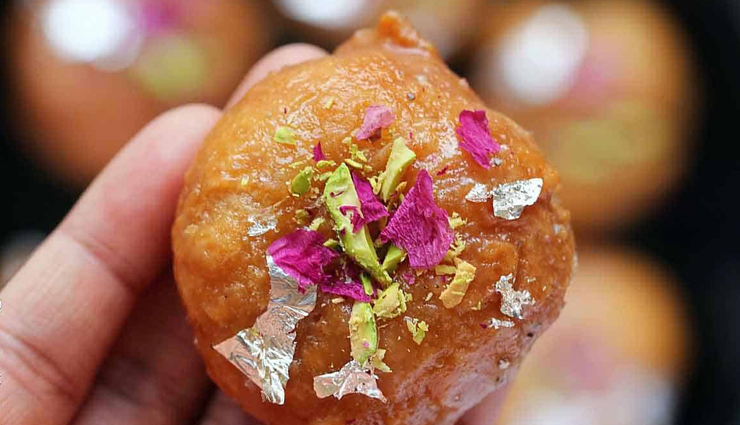 balushahi,balushahi recipe,north indian dessert balushahi,hunger struck,food