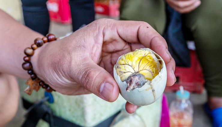weird foods,werid food people eat,travel,travel tips