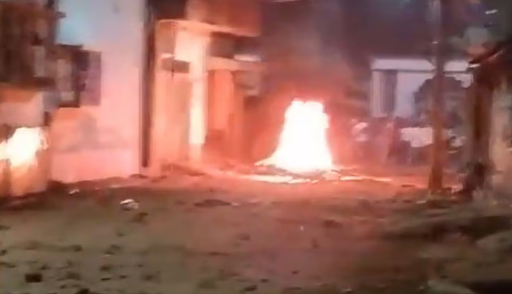 बंगाल हिंसा: होली पर हुई हिंसा के बाद बीरभूम में तनाव, इंटरनेट सेवा बंद, 20 हिरासत में