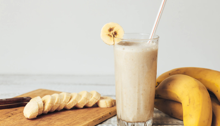 banana bread shake recipe,healthy banana shake,banana smoothie with almond milk,banana bread smoothie,banana shake for energy,banana cinnamon shake,easy banana bread shake,protein-packed banana shake,post-workout banana smoothie,benefits of banana shake