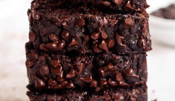 chocolate banana cake,hunger struck,food