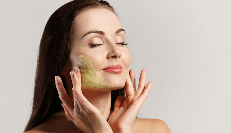 homemade banana face pack,banana face pack for acne free skin,homemade face pack,skin care tips,beauty tips