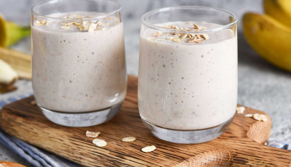 बनाना ओट्स स्मूदी : हैं सेहत के प्रति सजग तो किसी हालत में मिस नहीं करें यह हेल्दी ड्रिंक #Recipe banana oats smoothie,banana oats smoothie tasty,banana oats smoothie healthy,banana oats smoothie ingredients,banana oats smoothie recipe,banana oats smoothie morning,banana oats smoothie nutrition,banana oats smoothie breakfast,banana oats smoothie children