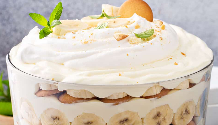 creamy banana pudding recipe,delicious homemade banana pudding,classic banana pudding recipe,easy banana pudding dessert,homemade dessert with ripe bananas,creamy custard and banana layers,simple and tasty banana pudding,irresistible banana pudding recipe,best banana pudding dessert,layered banana pudding with wafers