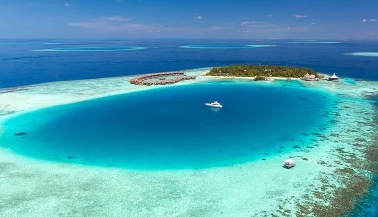 maafushi island,hulhumale island,male city,biyadhoo island,ari atoll,vaadhoo island,kuramathi island,sun island resort & spa,rasdhoo island,baa atoll