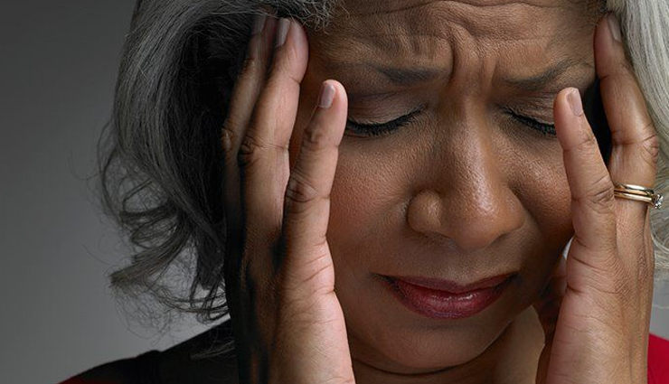 banana with milk,reasons to avoid eating banana with milk,Health tips,fitness tips