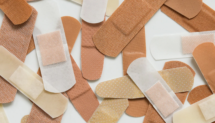 first aid kit,holidays,travel tips