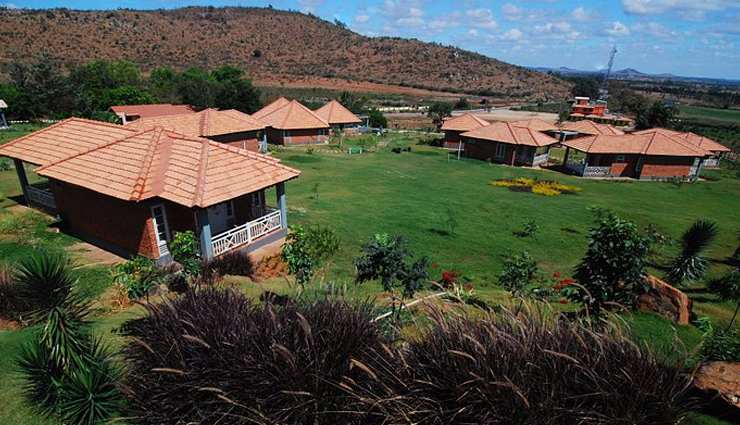 luxury jungle lodges in india,exotic wilderness experiences,super luxurious jungle retreats,premium wildlife lodgings,high-end jungle accommodations,india luxury eco lodges,exclusive jungle getaways,opulent forest lodges,top-tier exotic stays,ultra-luxurious indian jungle escapes