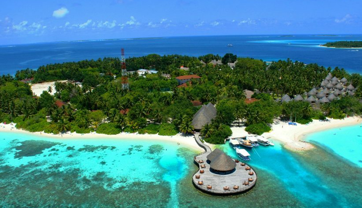 beautiful beaches in maldives,best beaches to explore in maldives,top beaches in maldives,maldives beach destinations,must-visit maldives beaches,honeymoon beaches in maldives,maldives beach guide,scenic beaches in maldives,hidden beaches in maldives,romantic beaches in maldives