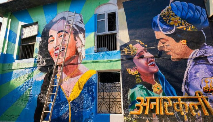 colorful streets in india,vibrant streets india,best streets for street art india,old city udaipur murals,fontainhas goa pastel houses,lodhi art district delhi murals,bandra mumbai graffiti,malleshwaram bangalore street art,arpora night market goa,bapu bazaar jaipur shopping