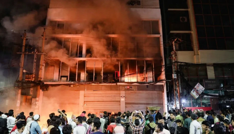 कौन था उस्मान हादी? जिनकी मौत के बाद बांग्लादेश में भड़की हिंसा, कई शहरों में तनाव