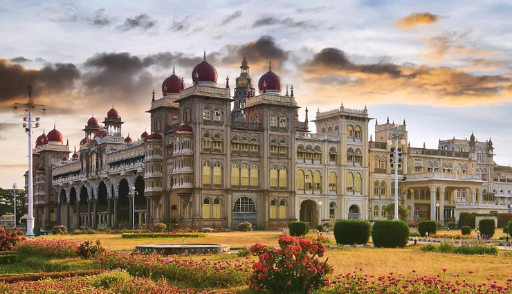 6 Most Popular Places To Visit in Bangalore