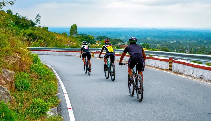 भारत के इन रूट पर ले सकते हैं साइकिल की सैर करने का मजा, मिलेगा एडवेंचर का अहसास cycle,cycling,best routes for cycling in india,holidays in india,india tourism
