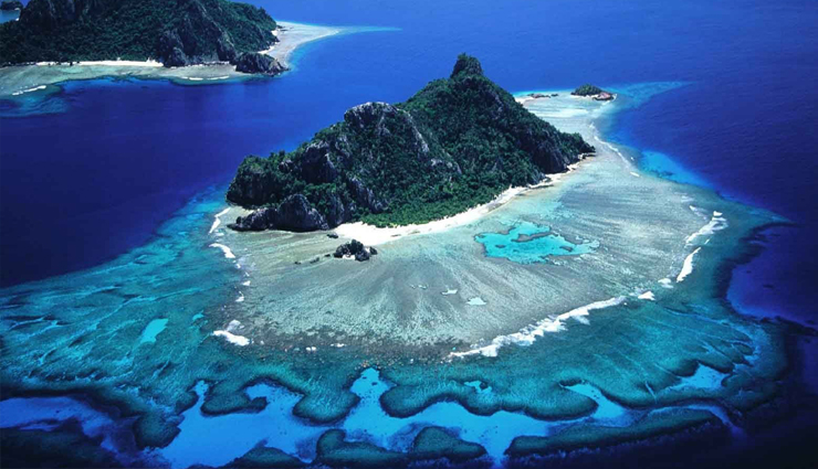 lakshadweep,honeymoon destination in lakshadweep,lakshadweep travel,holidays in lakshadweep,agatti island,bangaram island,kadmat island,minicoy island,kavaratti island,travel,holidays,travel guide