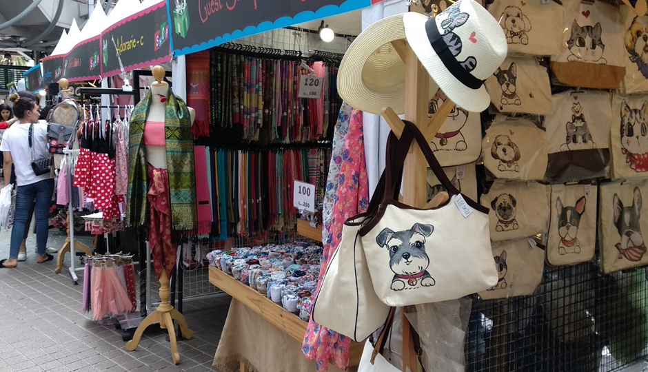 12 Famous Spots for Shopping in Bangkok