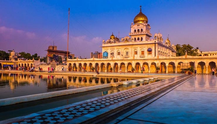 देश के प्रसिद्द गुरूद्वारे famous gurudwaras,holidays,bangla sahib,harminder saheb singh,takht shri patna sahib,shree keshghar sahib,sees ganj gurudwara