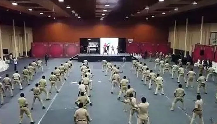 VIDEO- Netizens amused as Bengaluru cops learn Zumba to beat stress