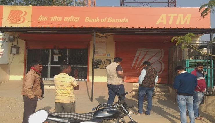 अजमेर : विफल रहा बैंक में चोरी का प्रयास, गैस कटर से काटी खिड़की तभी बजा सायरन