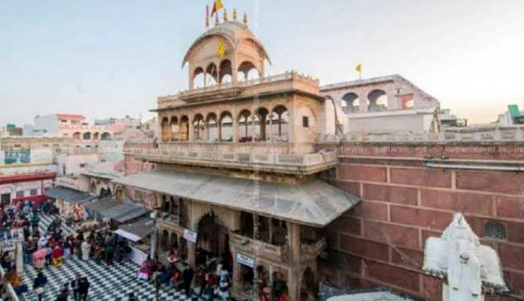 छुट्टियों में परिवार संग जाए उत्तर भारत के इन 10 प्रसिद्द मंदिरों के दर्शन करने north india iconic temples,popular temples in northern india,must-visit temples of north india,ancient temples in north india,sacred temples of northern india,north india revered temple sites,famous northern indian temples,historic temples in north india,spiritual centers in north india,northern india temple heritage