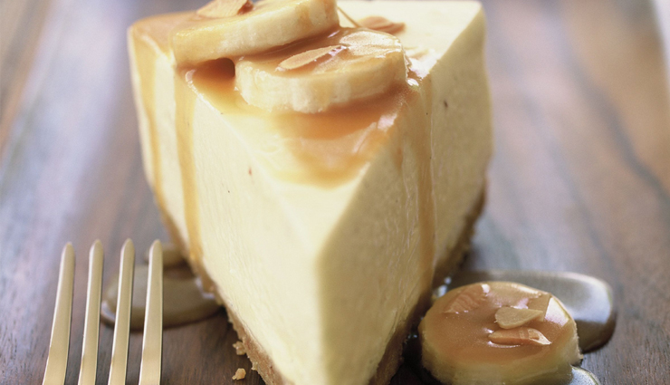 irresistible banoffee cheesecake recipe,homemade banoffee cheesecake,crafting a banoffee cheesecake,step-by-step banoffee cheesecake,creamy cheesecake with bananas and toffee,dessert recipe for banoffee cheesecake,how to make banoffee cheesecake,banoffee cheesecake tutorial,easy cheesecake recipe with bananas and toffee,decadent dessert creation in your kitchen