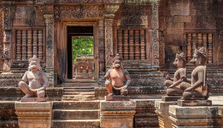 cambodia travel experiences,must-visit places in cambodia,top activities cambodia,cambodia sightseeing checklist,explore cambodia attractions,things to do in cambodia,cambodia tourist spots,cambodian travel adventures,cambodia bucket list,cambodian cultural experiences