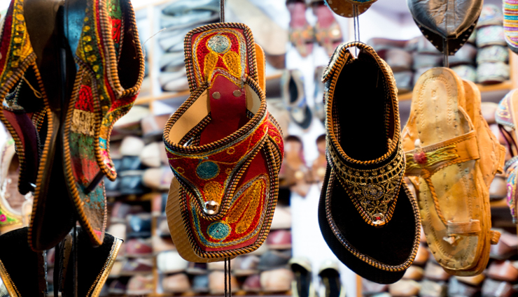 सस्ती और अच्छी शॉपिंग के लिए जाने जाते हैं भारत के ये 7 मार्केट, करें दिवाली की खरीददारी travel tips,travel places,street shopping,diwali shopping