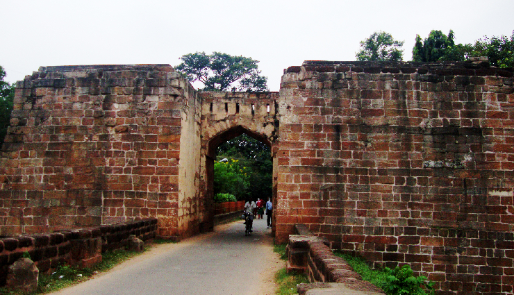 cuttack chandi temple,netaji birth place museum,dhabaleswar island,singhanath temple,bhitarkanika national park,barabati fort,stone revetment,paradeep beach,cuttack tourism,tourist attractions in cuttack,places to visit in cuttack,sightseeing in cuttack,cuttack travel guide,explore cuttack,things to do in cuttack,cuttack holiday destinations,cuttack historical sites,cuttack cultural heritage,cuttack weekend getaway,travel experiences in cuttack