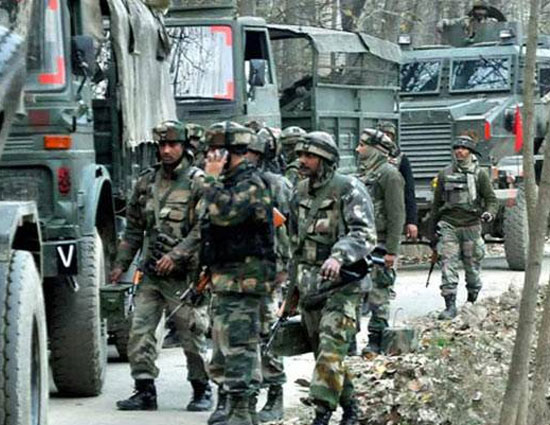 J&K: बारामुला के सोपोर में सेना के हाथ लगे 2 आतंकी ढेर, सर्च ऑपरेशन जारी