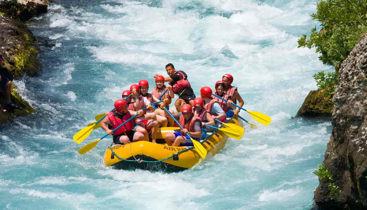 river rafting,adventure sports,water sports,thrill,adrenaline rush,outdoor activities,white water rafting,rapids,vacation,travel,nature,landscapes,adventure tourism,team building,extreme sports,family activities,safety measures,experienced guides,camping,backpacking,best places,water currents,rapids classification,equipment,rafting season,budget-friendly,group tours,scenic beauty,photography,summer activities