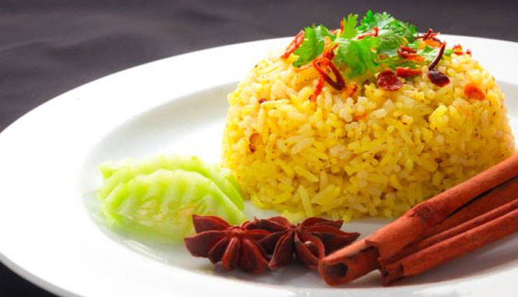 5 snacks to taste while in gujarat,gujarati snacks,famous gujarati snacks,gujarati food,india