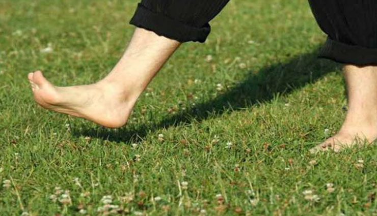 Health tips,walking barefoot,barefoot benefits,distance from disease