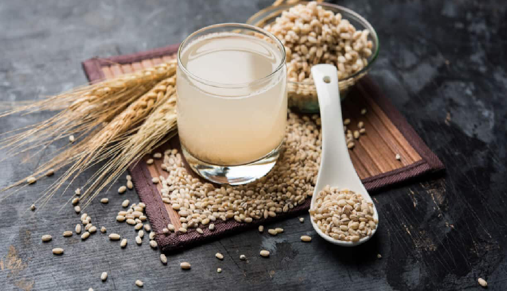 natural remedies for dehydration,treating dehydration naturally,home remedies for dehydration,dehydration relief tips,rehydrate naturally,herbal solutions for dehydration,combatting dehydration naturally,stay hydrated naturally,dehydration symptoms and remedies,holistic dehydration treatment