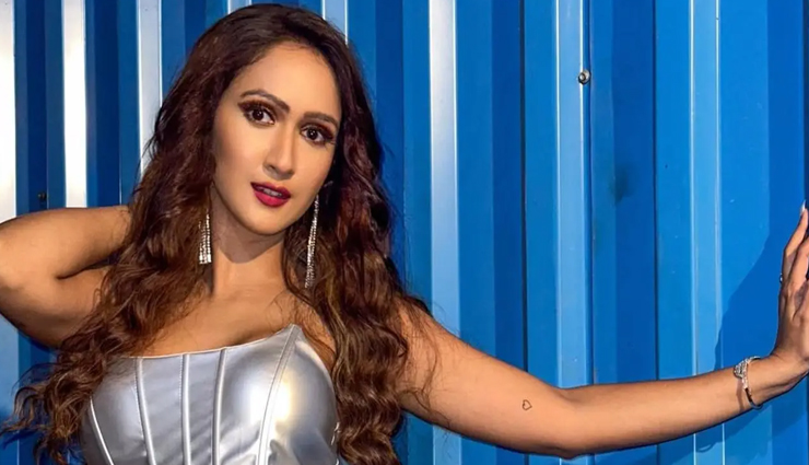 sonakshi sinha,actress sonakshi sinha,sonakshi in laws,zaheer iqbal,sonakshi zaheer,shatrughan sinha,poonam sinha,krissann barretto,sushant singh rajput,krissann sushant