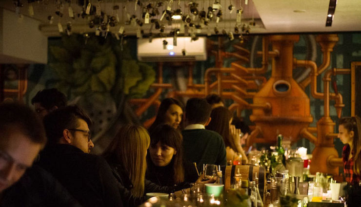 5 Worth Visitng Bars in Warsaw, Poland