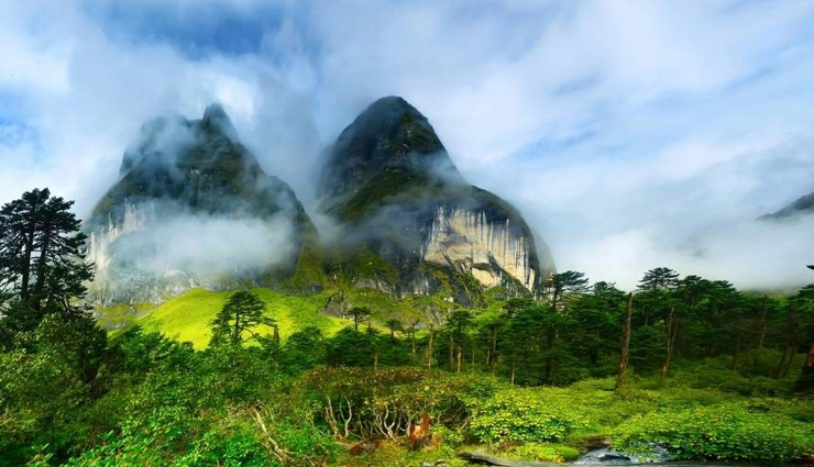 valleys to visit in nepal,best valleys in nepal,nepal travel destinations,scenic valleys in nepal,top valleys to explore in nepal,must-visit valleys in nepal,nepal nature tourism,himalayan valleys in nepal