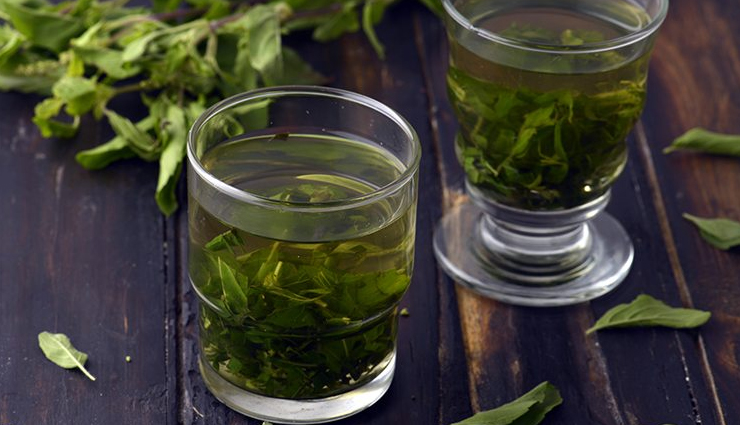 diy skin toners,natural skin toners,homemade toners for summer,refreshing toners for hot weather,organic toners for glowing skin,hydrating toners for summer skincare,diy toners for oily skin,natural remedies for toning skin,summer skincare tips with homemade toners,essential oils for homemade toners