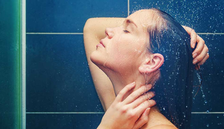 benefits of bathing,night bathing,beauty tips