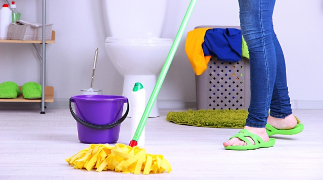 tips to clean bathroom,bathroom cleaning tips,household tips