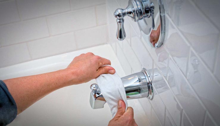 home tips to clean bathroom easily,bathroom cleaning tips in hindi,house cleaning tips in hindi