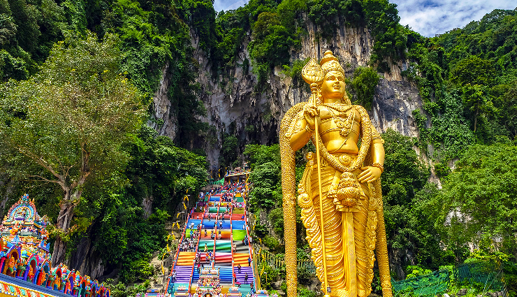 malaysia tourist attractions,top places to visit in malaysia,best destinations in malaysia,malaysia travel guide,malaysia sightseeing spots,malaysia landmarks,petronas twin towers,penang hill,langkawi sky bridge,cameron highlands,mount kinabalu,redang island,langkawi cable cars,taman negara national park,batu caves,gunung mulu national park,malaysia adventure tourism,malaysia cultural sites,malaysia natural wonders,malaysia cave exploration