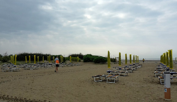 venice beaches,lido di venezia beach,caorle coastal town,bau beach di caorle dog-friendly,alberoni beach hidden gem,cavallino beach blue flag,ponente and levante beaches,coastal attractions near venice,beach vacation in venice,romantic retreat in venice,venetian coastline,italian seaside escapes,venice beach resorts,sandy beaches in venice,coastal relaxation in venice