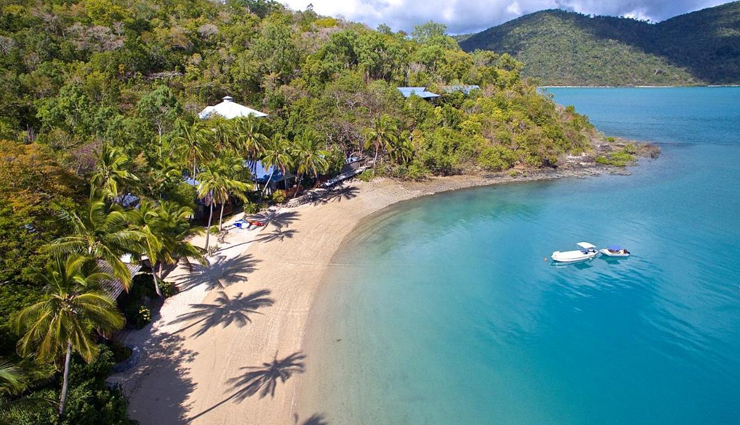 beautiful bay,beautiful bay in the world,wineglass bay,tasmania,australia,navagio bay,greece,palm bay,australia,bay of islands,new zealand,hanauma bay,hawaii,usa