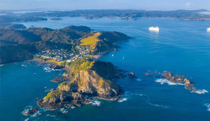 must-visit places new zealand,top tourist destinations nz,best places to visit in new zealand,new zealand travel bucket list,popular tourist spots nz,new zealand tourist attractions,explore new zealand gems,unmissable places in nz,new zealand travel guide,discovering the beauty of new zealand