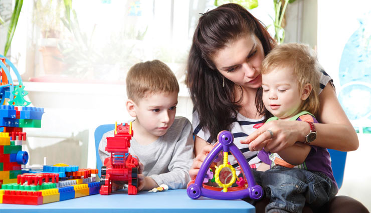 baby sitter,tips to chose baby sitter,mates and me