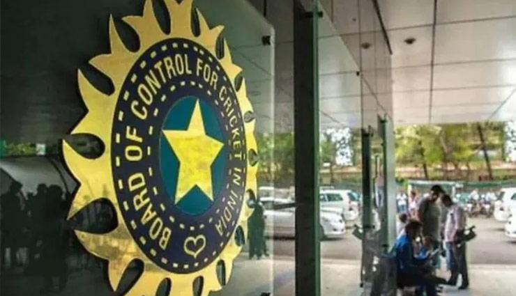 क्रिकेट पर फिर कोरोना का साया, BCCI ने रणजी ट्रॉफी समेत कई टूर्नामेंट किए कैंसिल